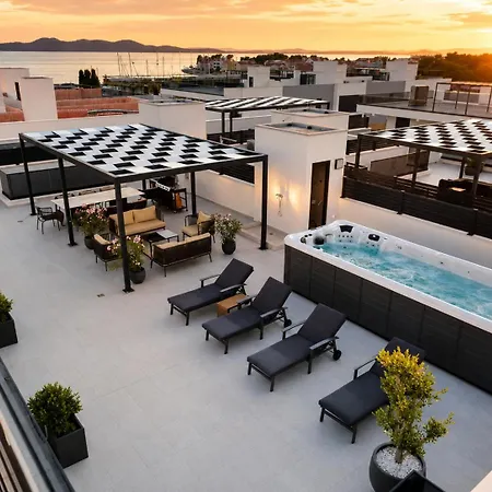 Olive Sea View Penthouse * 자다르