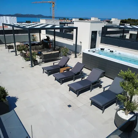 Olive Sea View Penthouse 아파트 *